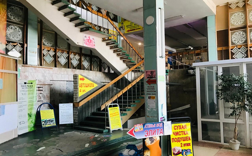 Помещение в торгово-администр. комплексе, 187 м² фото