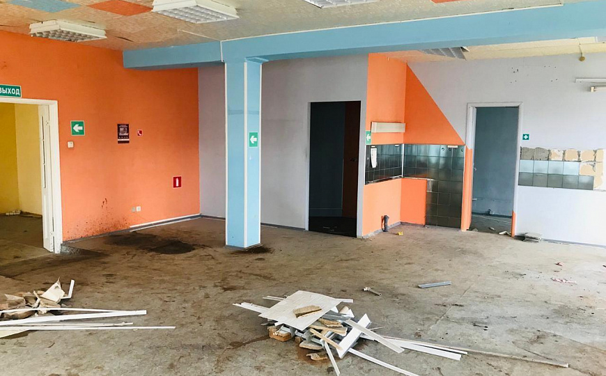 Помещение в торгово-администр. комплексе, 187 м² фото