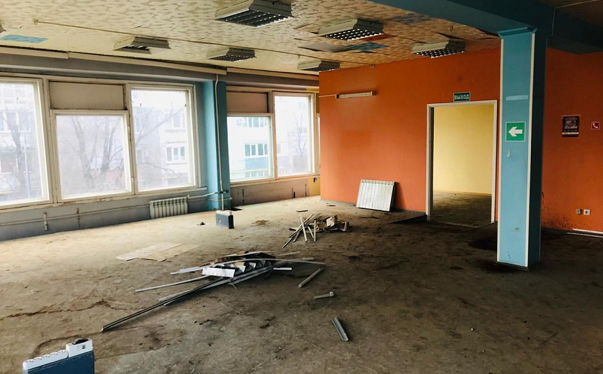 Помещение в торгово-администр. комплексе, 187 м² фото