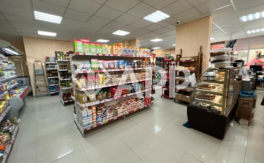 Продам торговое помещение, 220,5 м² фото