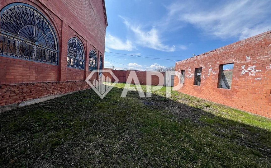 Продам помещение свободного назначения, 1 500 м² фото