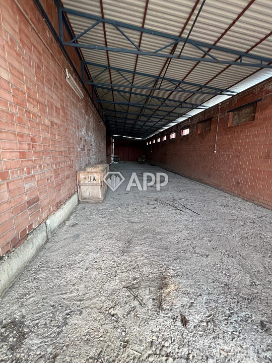 Продам помещение свободного назначения, 1 500 м² фото