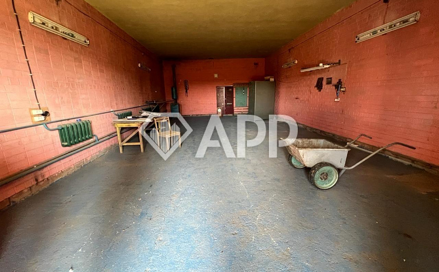 Продам помещение свободного назначения, 1 500 м² фото