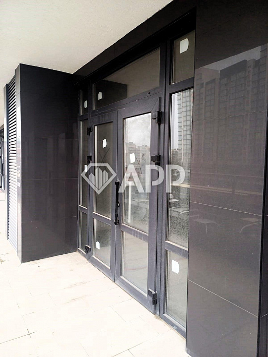 Сдам торговое помещение, 86 м² фото