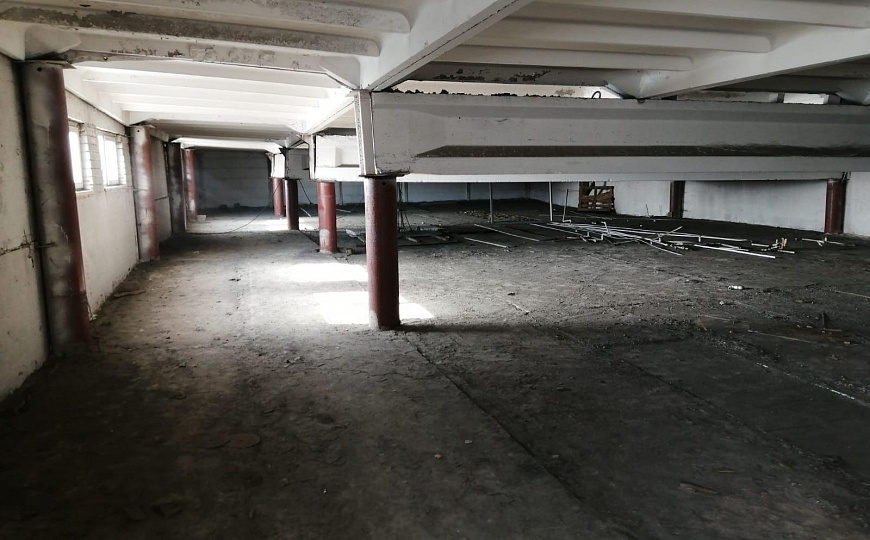 Продается производственный бокс с арендаторами 1 150 м² фото