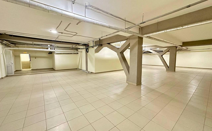 Аренда цокольного помещения 470 кв.м. в Ленинском районе фото