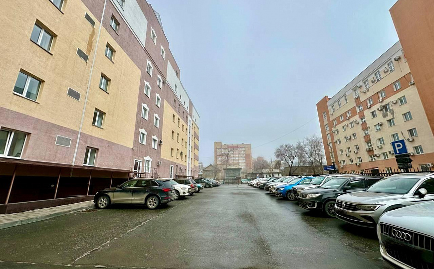 Аренда помещения 610 кв.м. в цокольном этаже на ул.Садовой фото