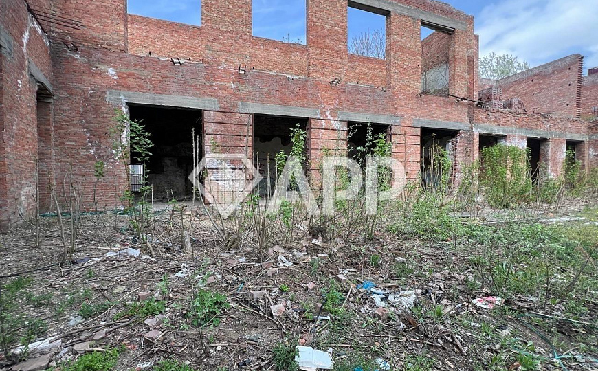 Продам помещение свободного назначения 2800 м² и зем. участок 28 соток фото