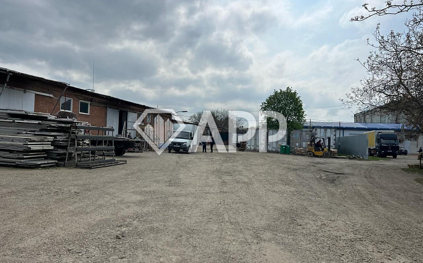 Продам помещение свободного назначения  3 107 м² и 1,7 ГА зем. участок. фото