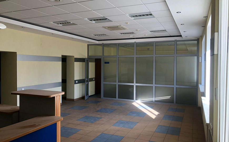 Блок офисных помещений в Бизнес-центре 985,9 м² фото