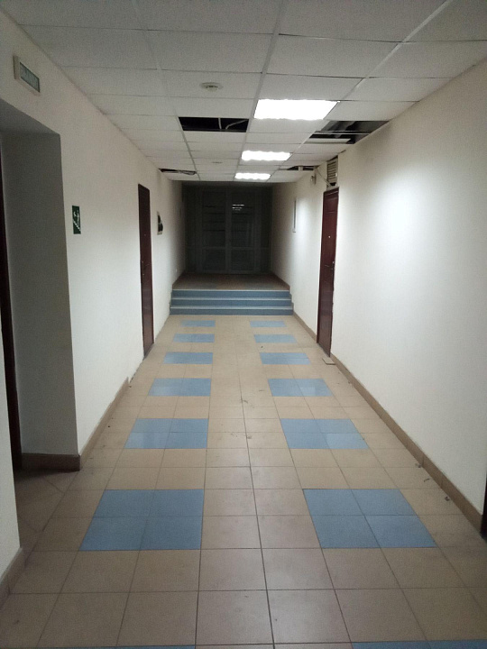 Блок офисных помещений в Бизнес-центре 985,9 м² фото