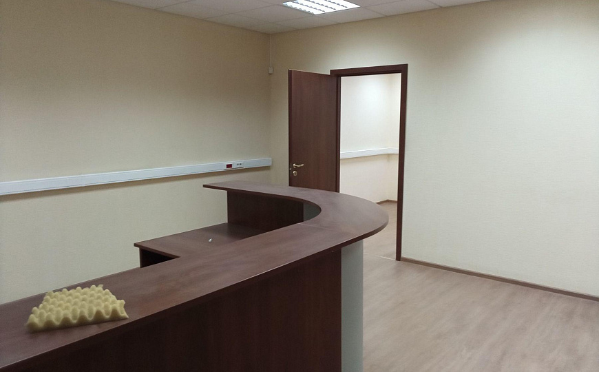 Блок офисных помещений в Бизнес-центре 985,9 м² фото