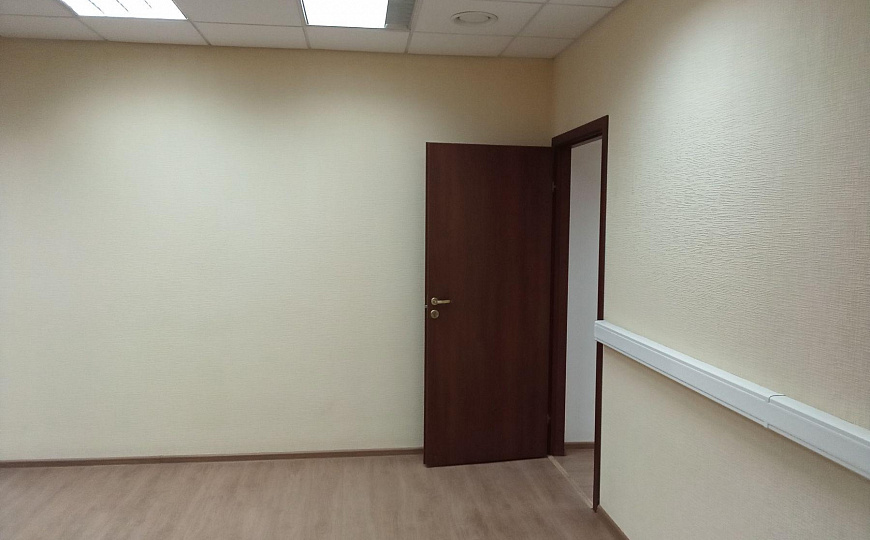Блок офисных помещений в Бизнес-центре 985,9 м² фото