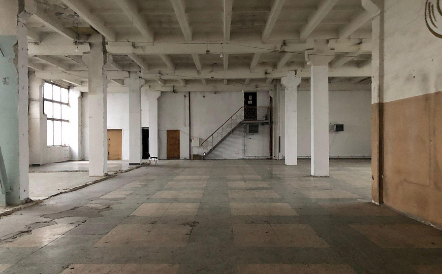 Сдам помещение свободного назначения, 1 600 м² фото