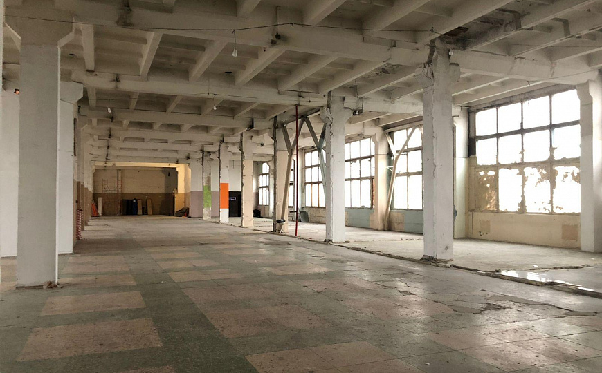 Сдам помещение свободного назначения, 1 600 м² фото