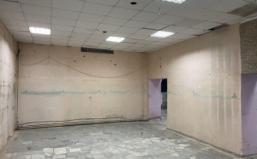 Сдам торговое помещение, 509 м² фото