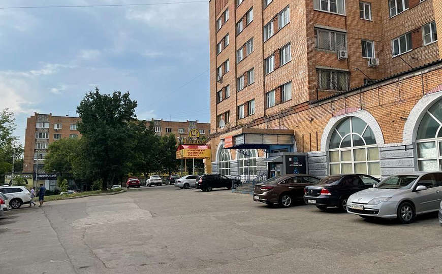 Сдам торговое помещение, 509 м² фото