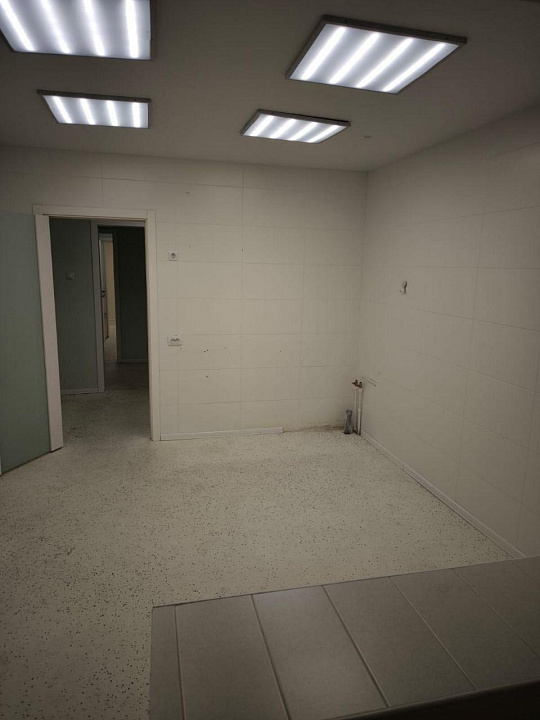 Помещение с отличным ремонтом фото