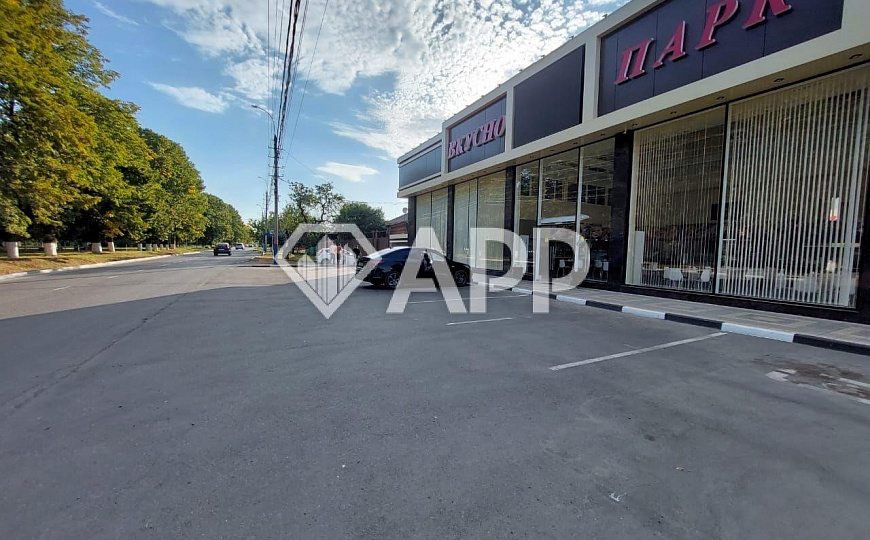 Продам готовый бизнес общественного питания со зданием- 392 м², 6 соток земли.  фото