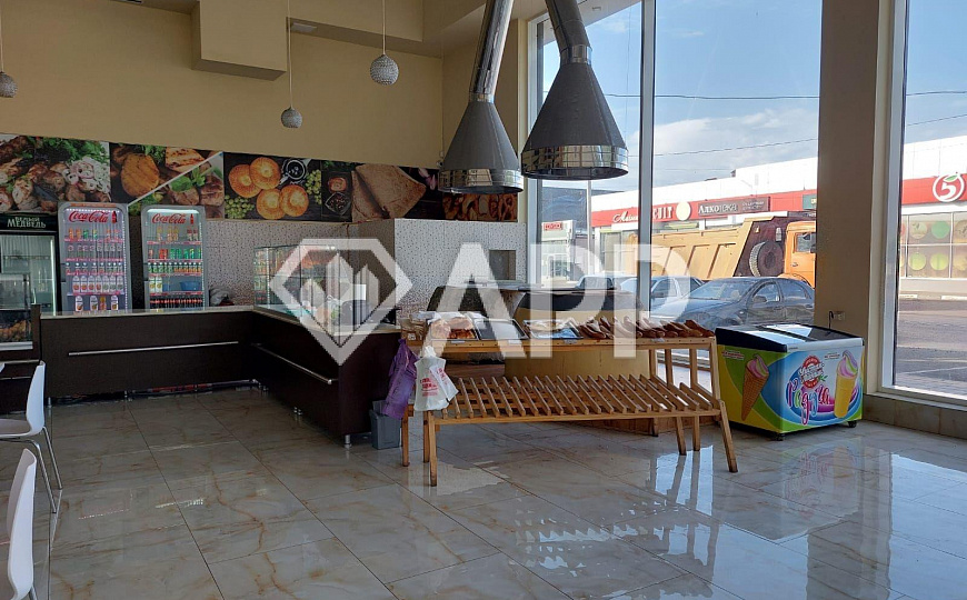 Продам готовый бизнес общественного питания со зданием- 392 м², 6 соток земли.  фото