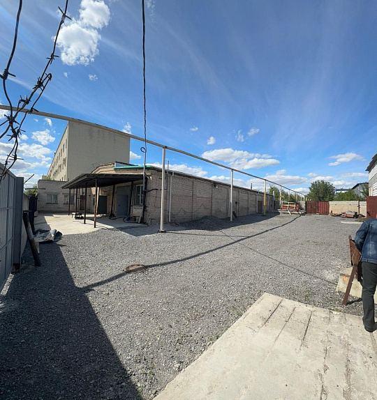 Просторный склад 396м2 с отличной логистикой фото