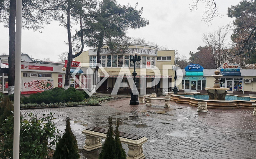 Продам торговое помещение, 380 м² фото