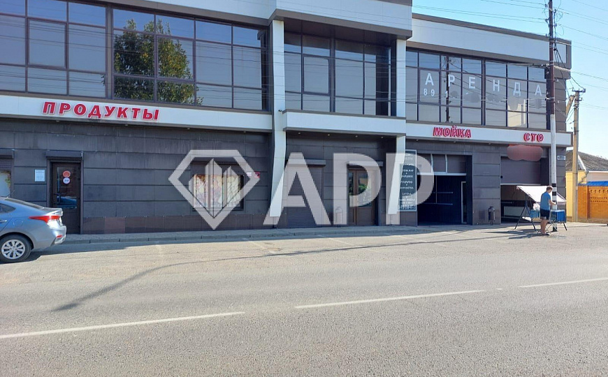 Сдам торговое помещение, 12 м² фото