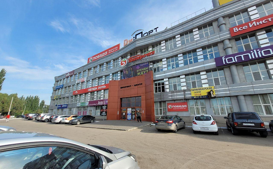 Торговая площадь в дискаунтер-центре фото