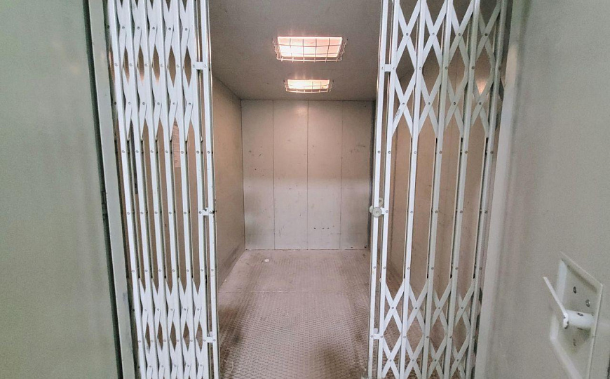 Торговая площадь в дискаунтер-центре фото