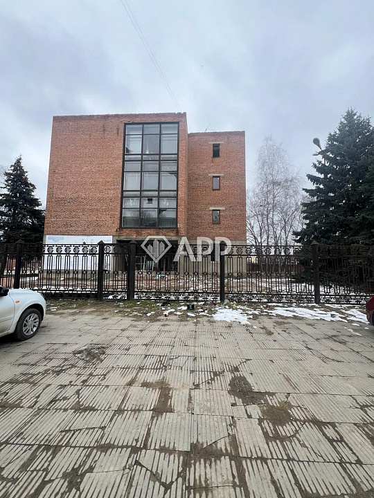 Продам помещение свободного назначения, 1 400 м² фото