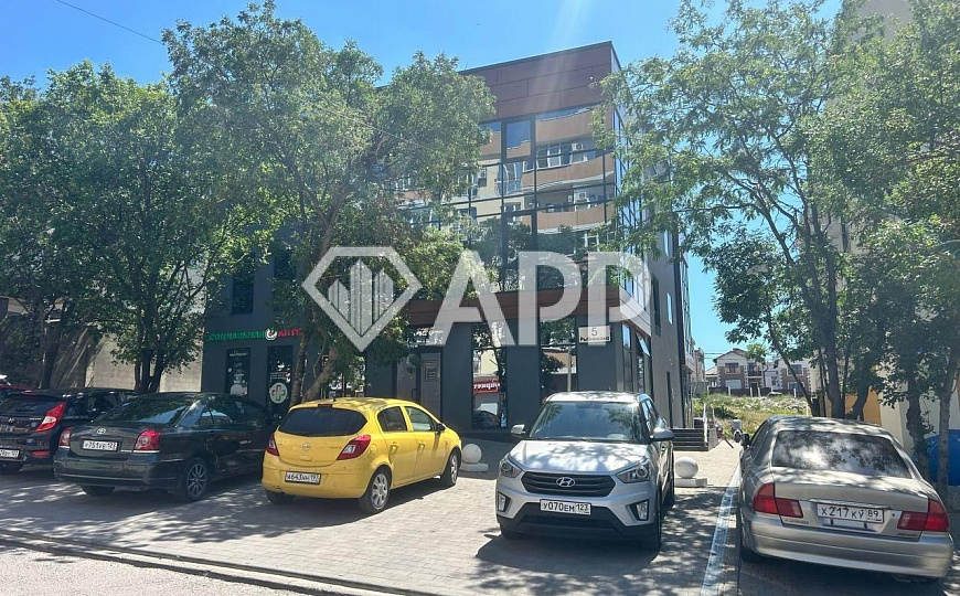 Продаю торгово-офисный центр, 858 м2 фото