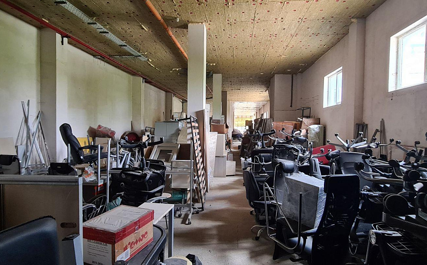 Сдам торговое помещение, 600 м² фото