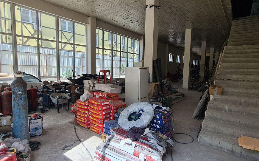 Сдам торговое помещение, 600 м² фото