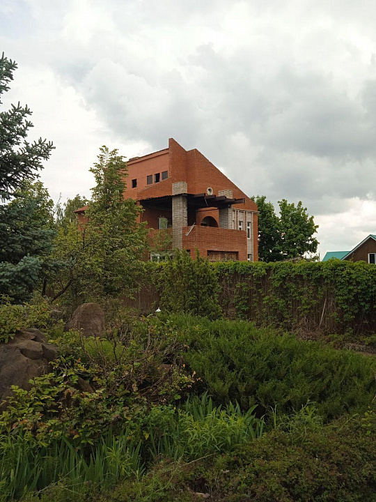 Продается земельный участок 72 ар (сот) с постройками  фото