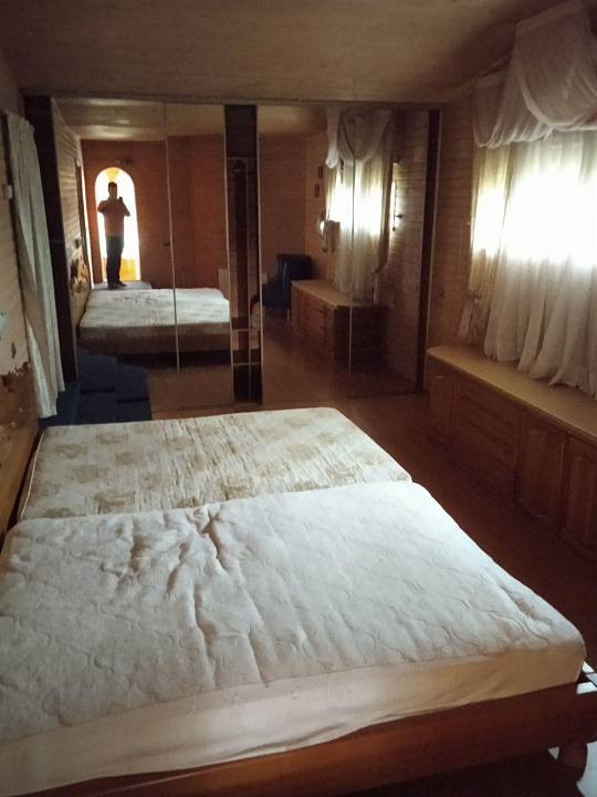 Продается земельный участок 72 ар (сот) с постройками  фото