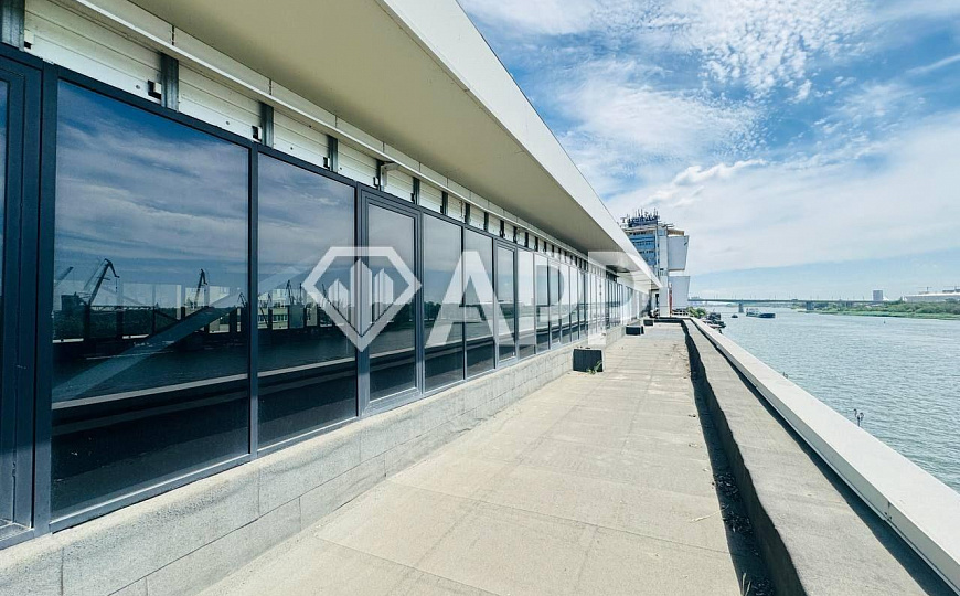 АРЕНДА/СДАМ/1400 м2/3 этаж / вид на дон/ парковка 155 мест фото