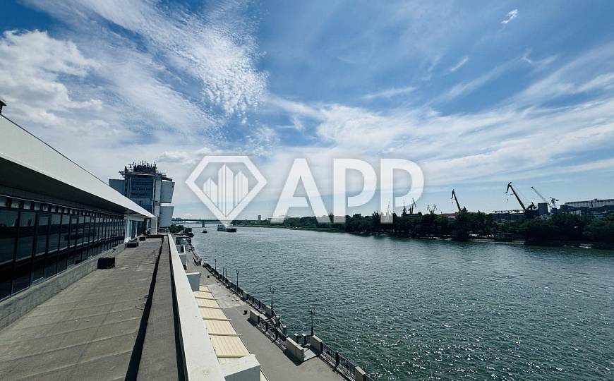 АРЕНДА/СДАМ/1400 м2/3 этаж / вид на дон/ парковка 155 мест фото