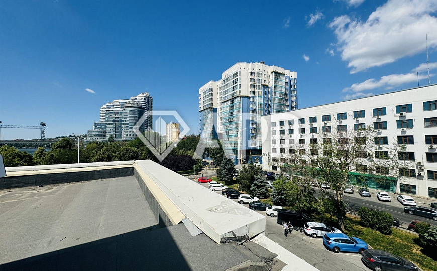 АРЕНДА/СДАМ/1400 м2/3 этаж / вид на дон/ парковка 155 мест фото