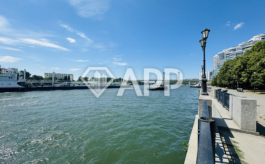 АРЕНДА/СДАМ/1400 м2/3 этаж / вид на дон/ парковка 155 мест фото