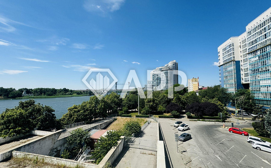 АРЕНДА/СДАМ/1400 м2/3 этаж / вид на дон/ парковка 155 мест фото