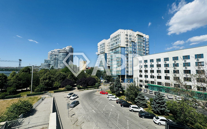 АРЕНДА/СДАМ/1400 м2/3 этаж / вид на дон/ парковка 155 мест фото