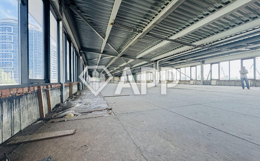 АРЕНДА/СДАМ/1400 м2/3 этаж / вид на дон/ парковка 155 мест фото
