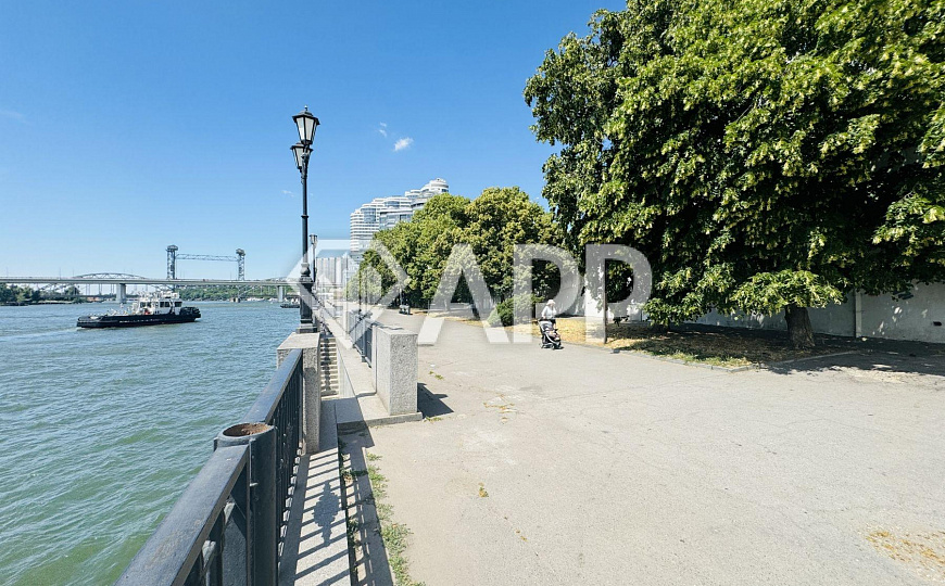 АРЕНДА/СДАМ/1400 м2/3 этаж / вид на дон/ парковка 155 мест фото