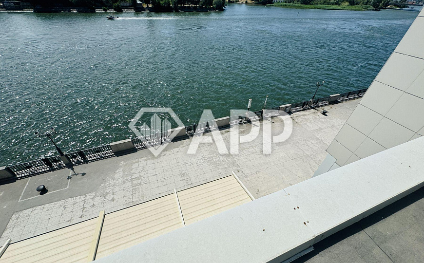 АРЕНДА/СДАМ/1400 м2/3 этаж / вид на дон/ парковка 155 мест фото