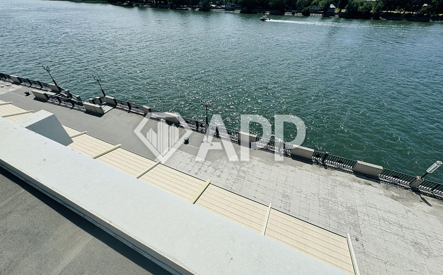 АРЕНДА/СДАМ/1400 м2/3 этаж / вид на дон/ парковка 155 мест фото