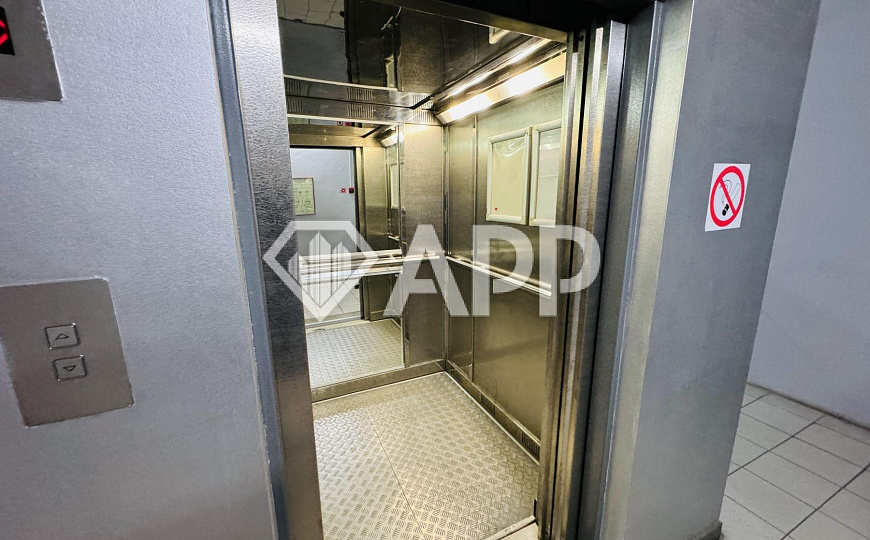 Сдача / Аренда / 200 м2 /350 м2 /150 м2 /центр /трафик фото