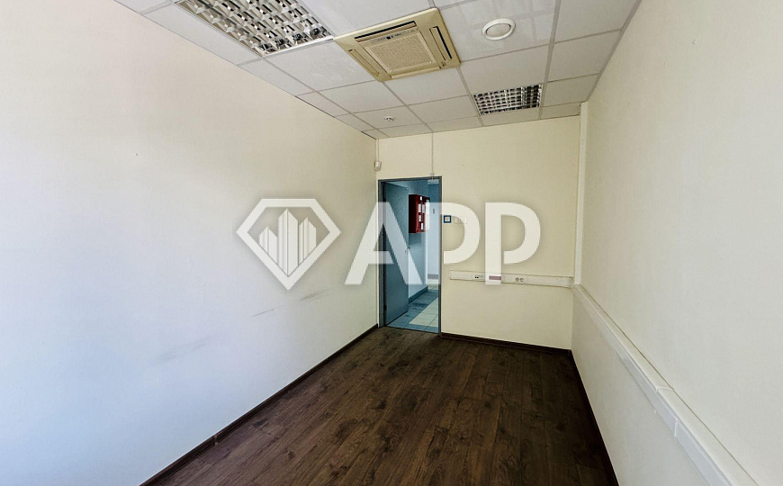 Сдача / Аренда / 200 м2 /350 м2 /150 м2 /центр /трафик фото