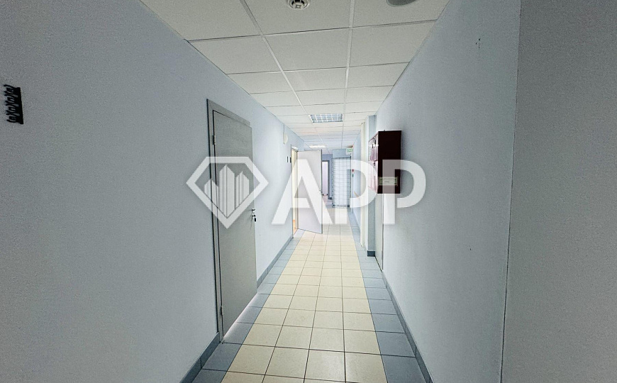 Сдача / Аренда / 200 м2 /350 м2 /150 м2 /центр /трафик фото