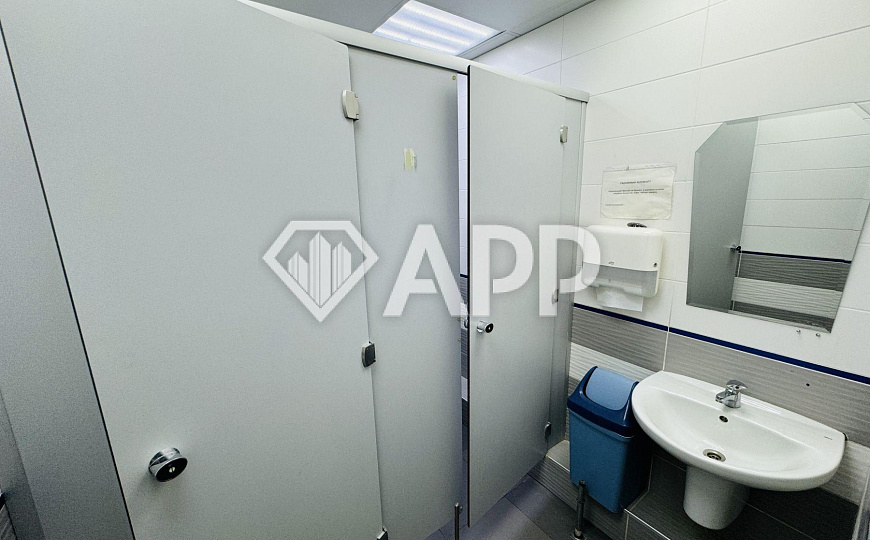 Сдача / Аренда / 200 м2 /350 м2 /150 м2 /центр /трафик фото