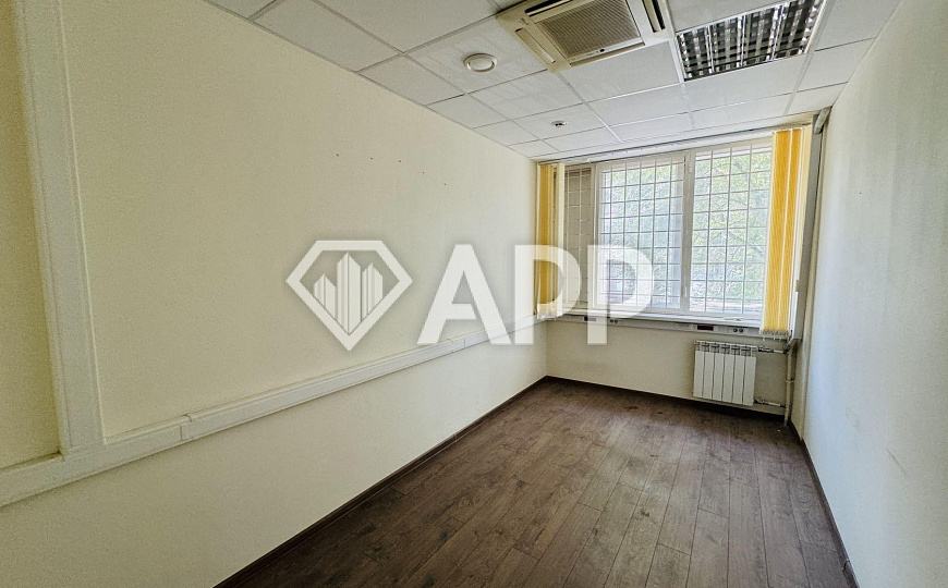 Сдача / Аренда / 200 м2 /350 м2 /150 м2 /центр /трафик фото